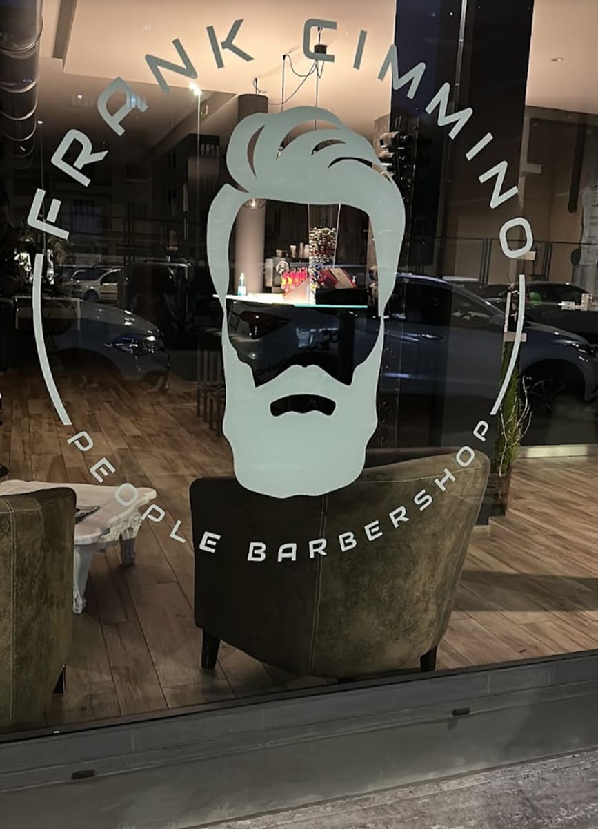 Foto 2 di 4 di Frank Cimmino Barbershop