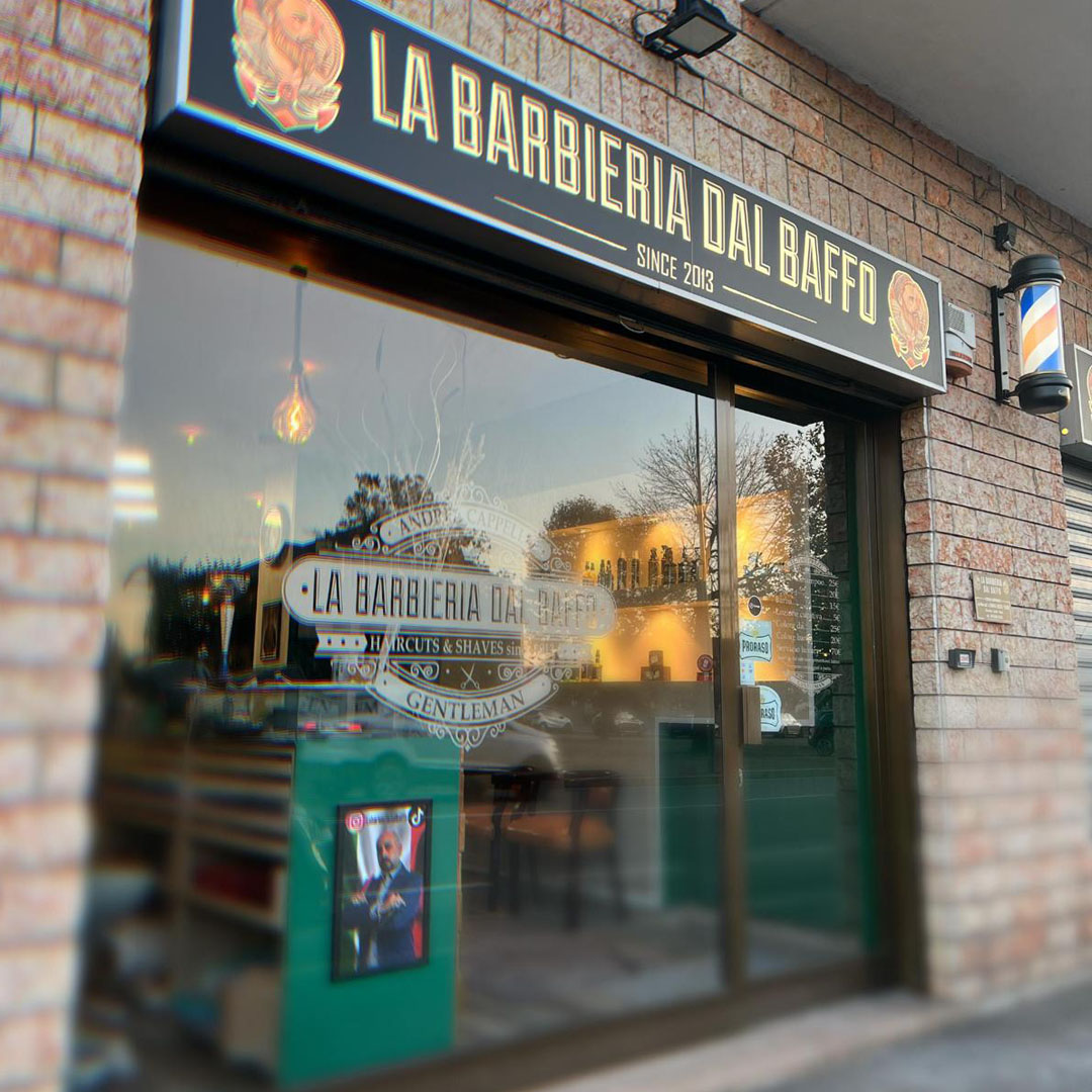 Foto 2 di 4 di La Barbieria Dal Baffo