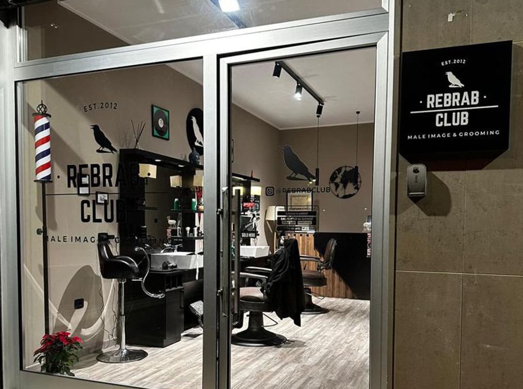 Foto 2 di 4 di Rebrab Club